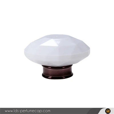 Tại sao nắp nước hoa bằng nhựa lại được ưa chuộng trong bao bì nước hoa?